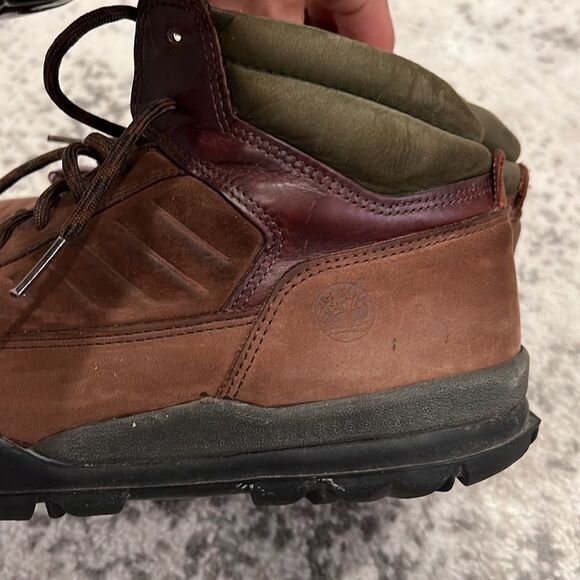VTG Timberland Hiking boots leather suede Size 10 in EUC for their age